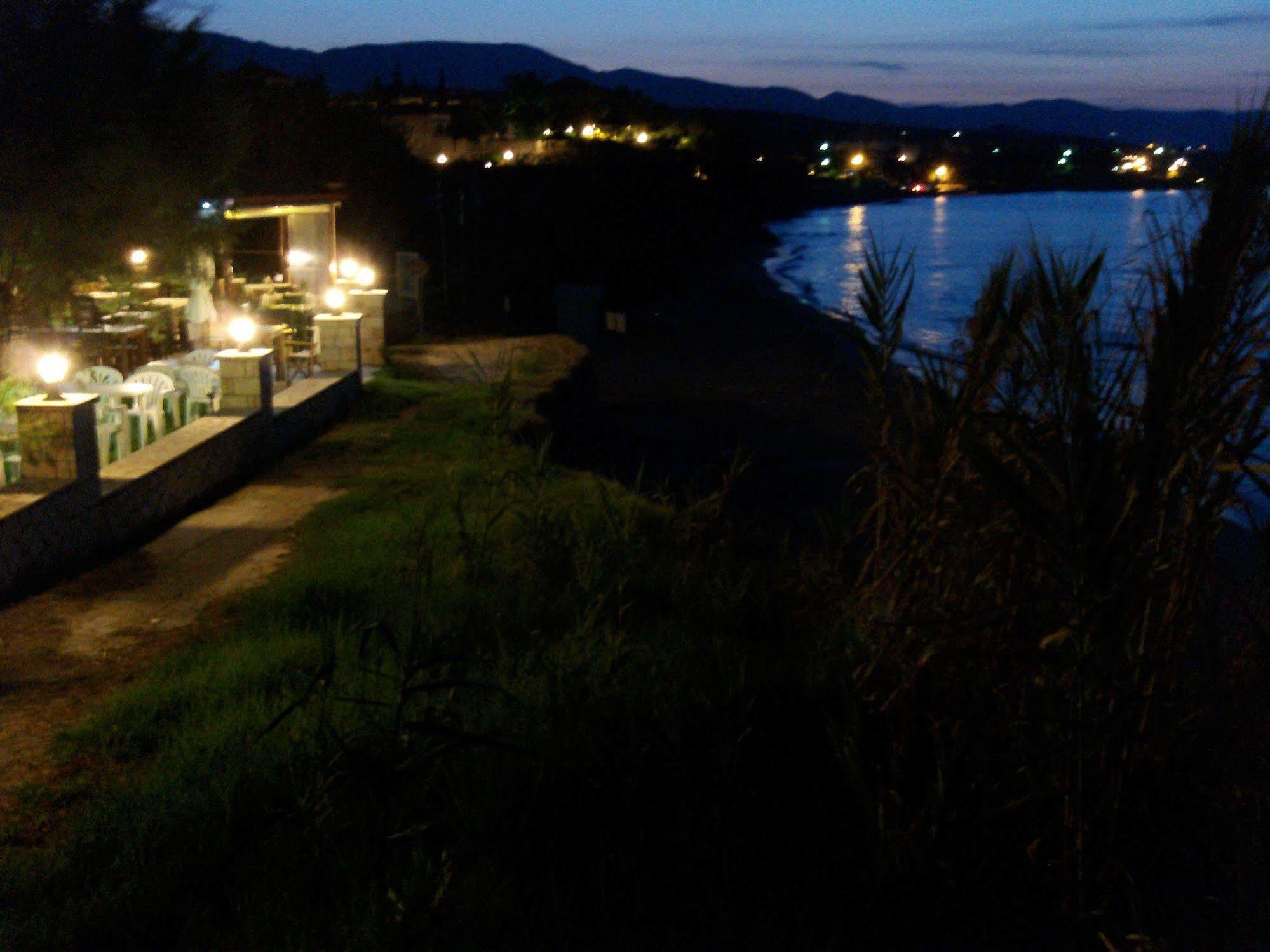 Kavos Psarou Studios & Apartments Exterior photo